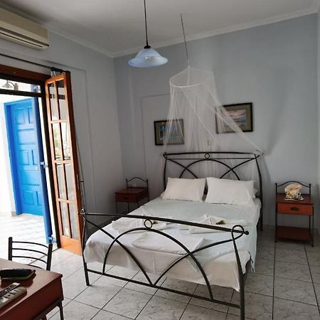 Gialos Rooms Elafonissos Exteriör bild
