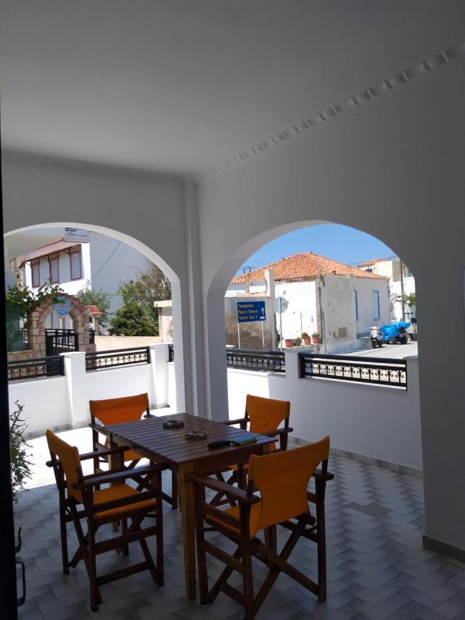 Gialos Rooms Elafonissos Exteriör bild